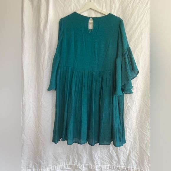 Umgee Boho Bliss Mandy and Ally Embroirdered Bell Sleeve
Dress Size Medium - Picture 7 of 16